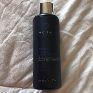Restore leave in conditioner by Monat
